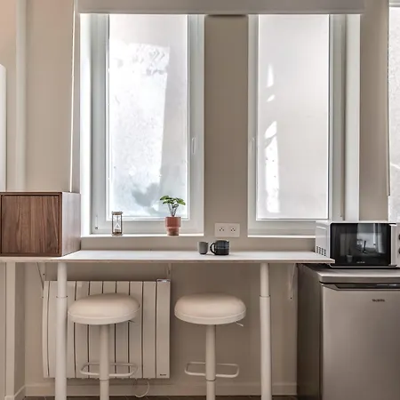 Elegant Renovated *