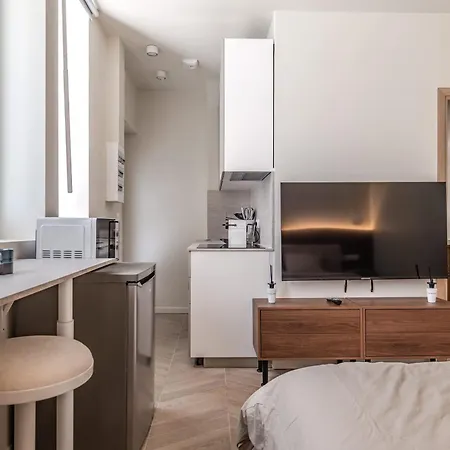 Apartament Elegant Renovated Paryż